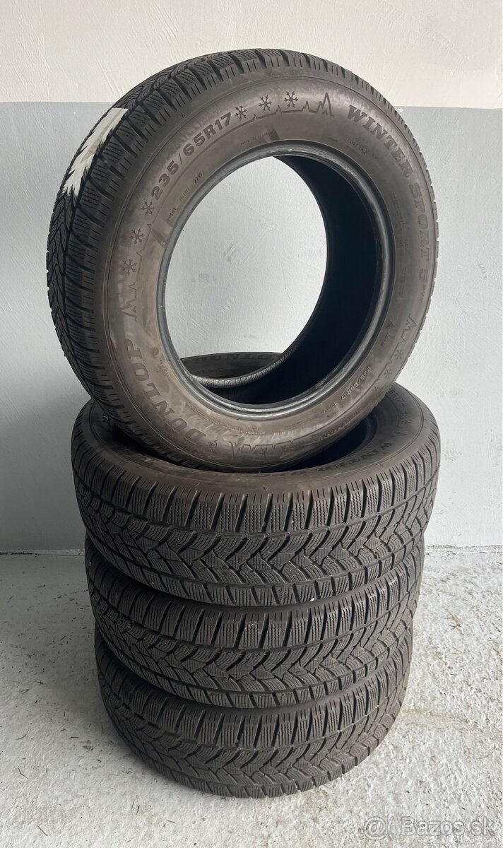 235/65 R17 Zimne Dunlop Top