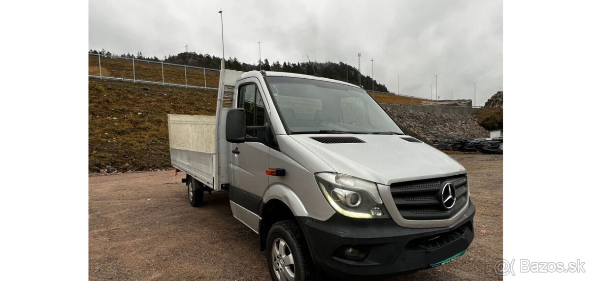 MERCEDES-BENZ SPRINTER 4x4 VALNÍK V:2017 329TKM