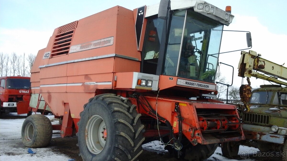 Obilný kombajn MASSEY FERGUSON 40RS