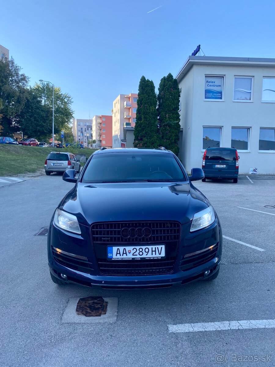 AUDI Q7 3.0TDI V6 QUATTRO S-line