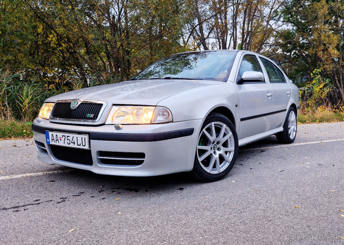 Škoda Octavia RS 1.8T Liftback