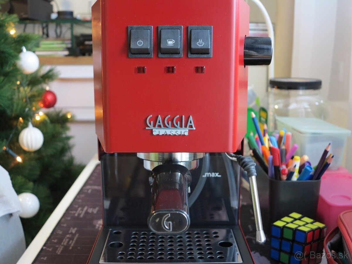 Gaggia Classic 2019 Red komplet balenie 100% stav