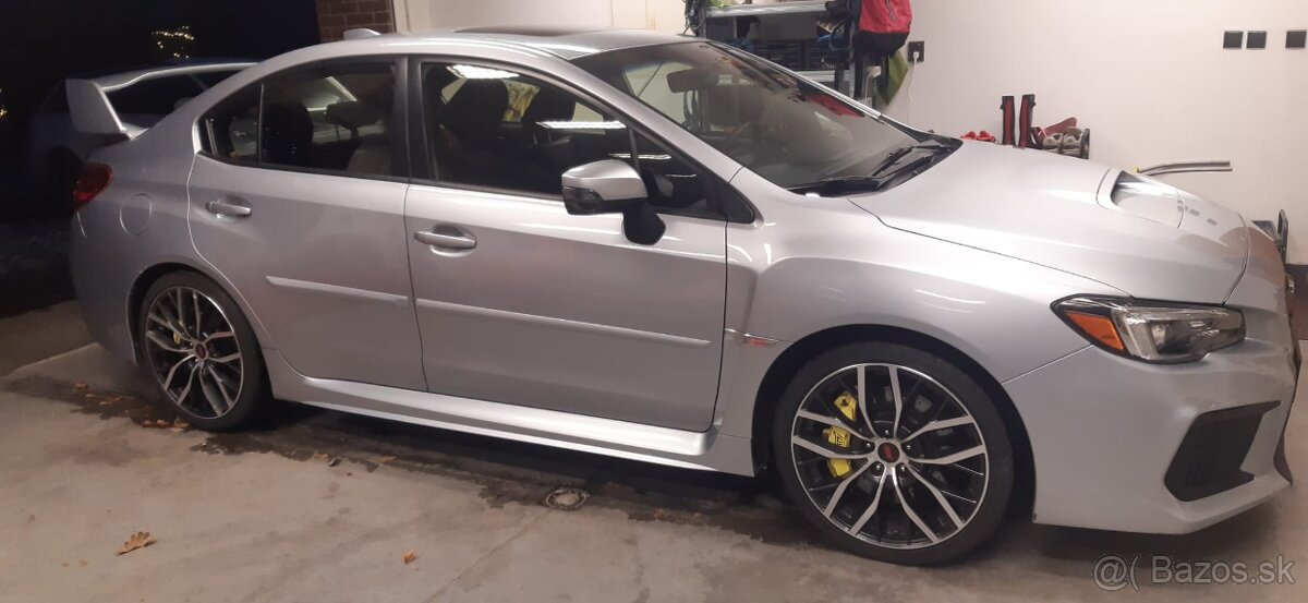 Subaru wrx sti 2021 14000km