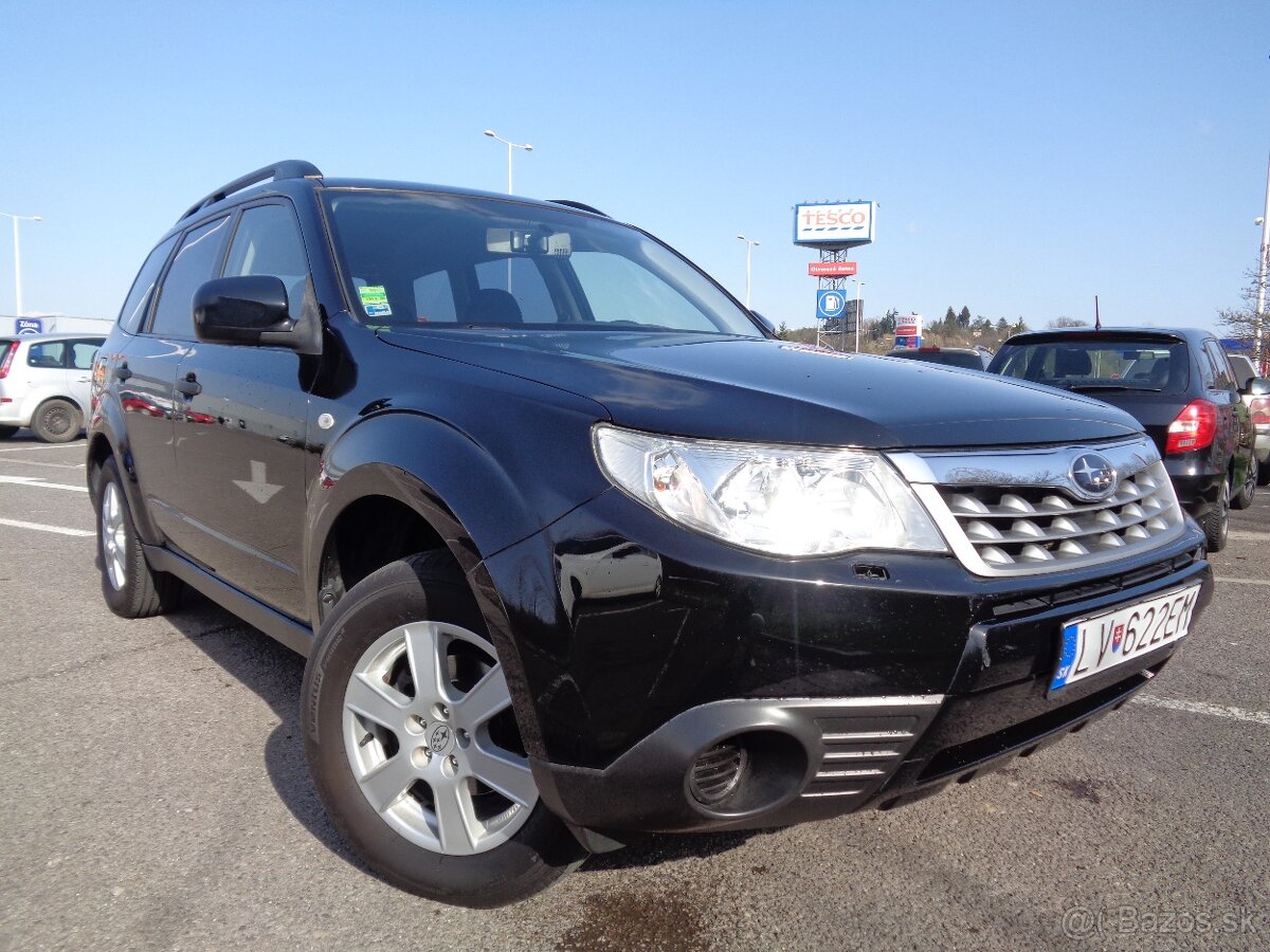 Subaru Forester 2.0i AWD, CVT, 110kW