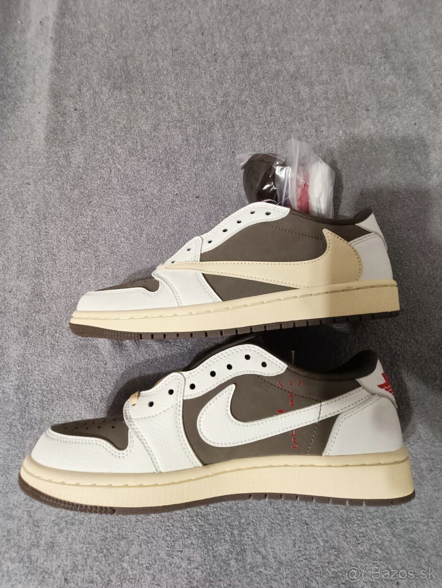 Jordan 1 Travis Scott Reverse Mocha