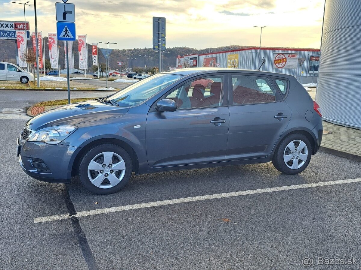 Kia cee'd 1.6i (AUTOMAT) 122tis.km