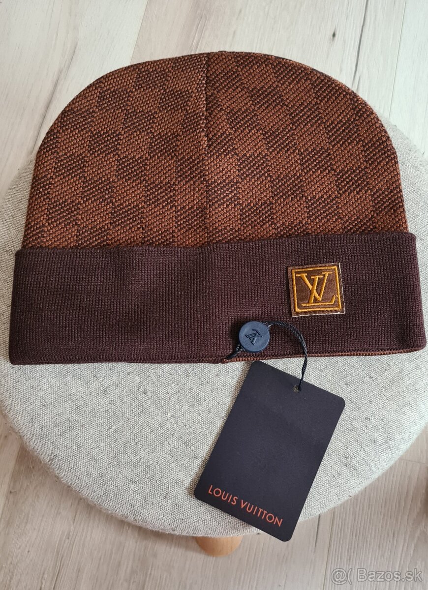 Hnedá Louis Vuitton čiapka