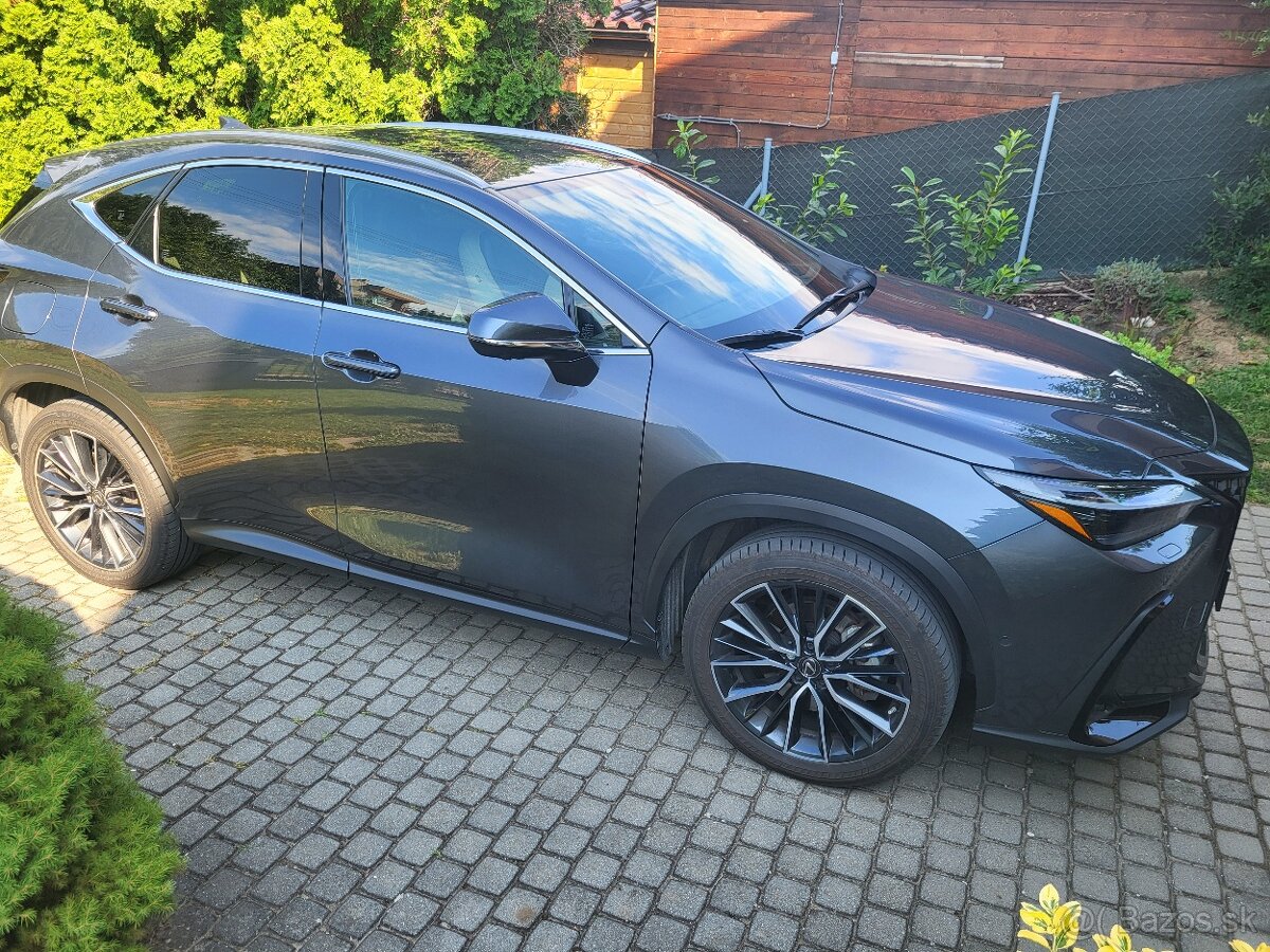 Predám Lexus NX 450h+ 4×4 LUXURY TOP