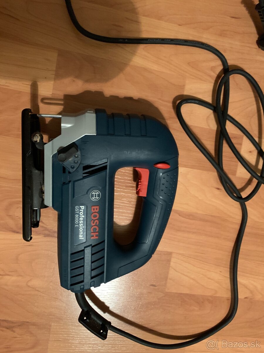 Bosch priamočiara pila GST 8000E