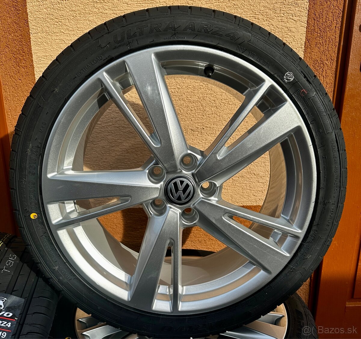 5x112 R19 8J Passat / Superb + 235/40 R19 96W XL (2024)