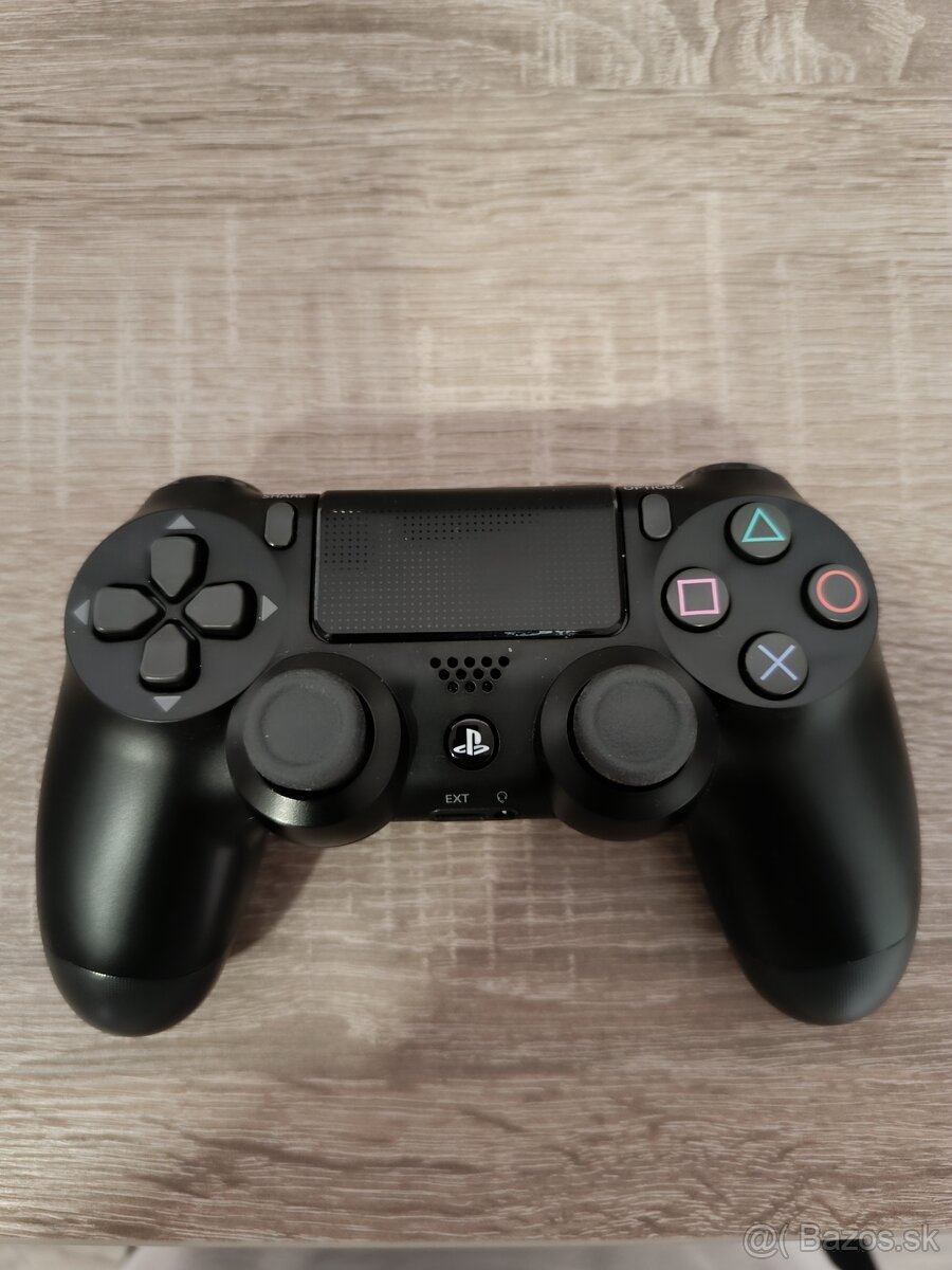 Ovladac PS4 dualshock