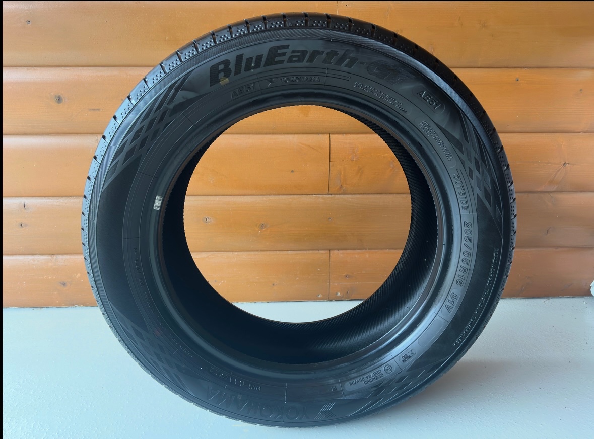 Letné Pneumatiky Yokohama Bluearth GT 205/55 R16 91V