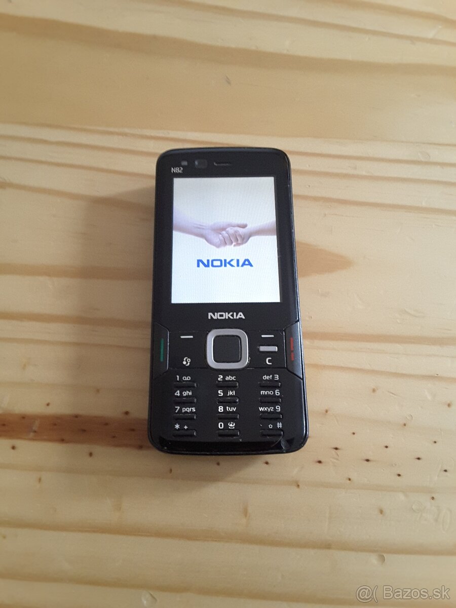 Predám  alebo vymením Nokia N82 (raritka)