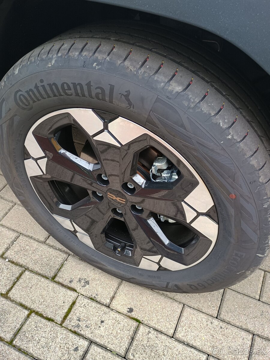 Nové letné pneu Continental EcoContact 6Q, 215/60 R18