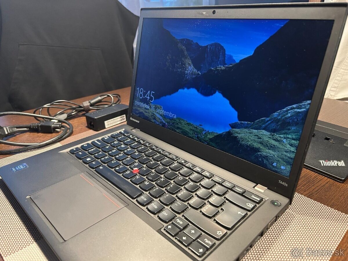 LENOVO ThinkPad T440s + dockovacia stanica