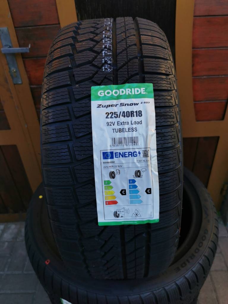 Goodride 225/40 R18 92V Nové zimné pneumatiky