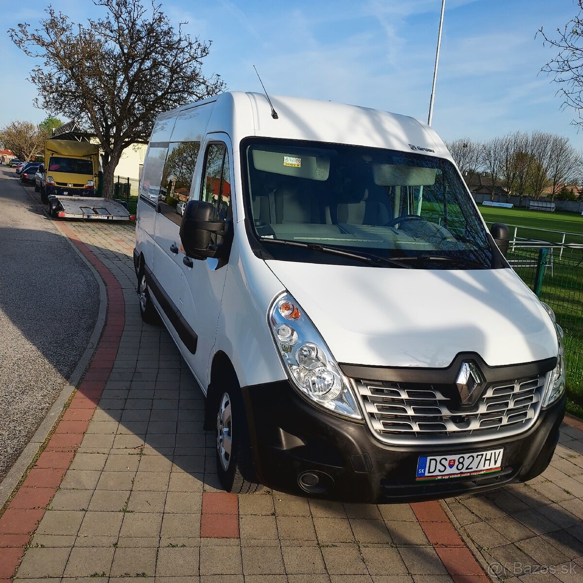 Predam Renault master 2.3dci 7miestne rv 2016 167900km