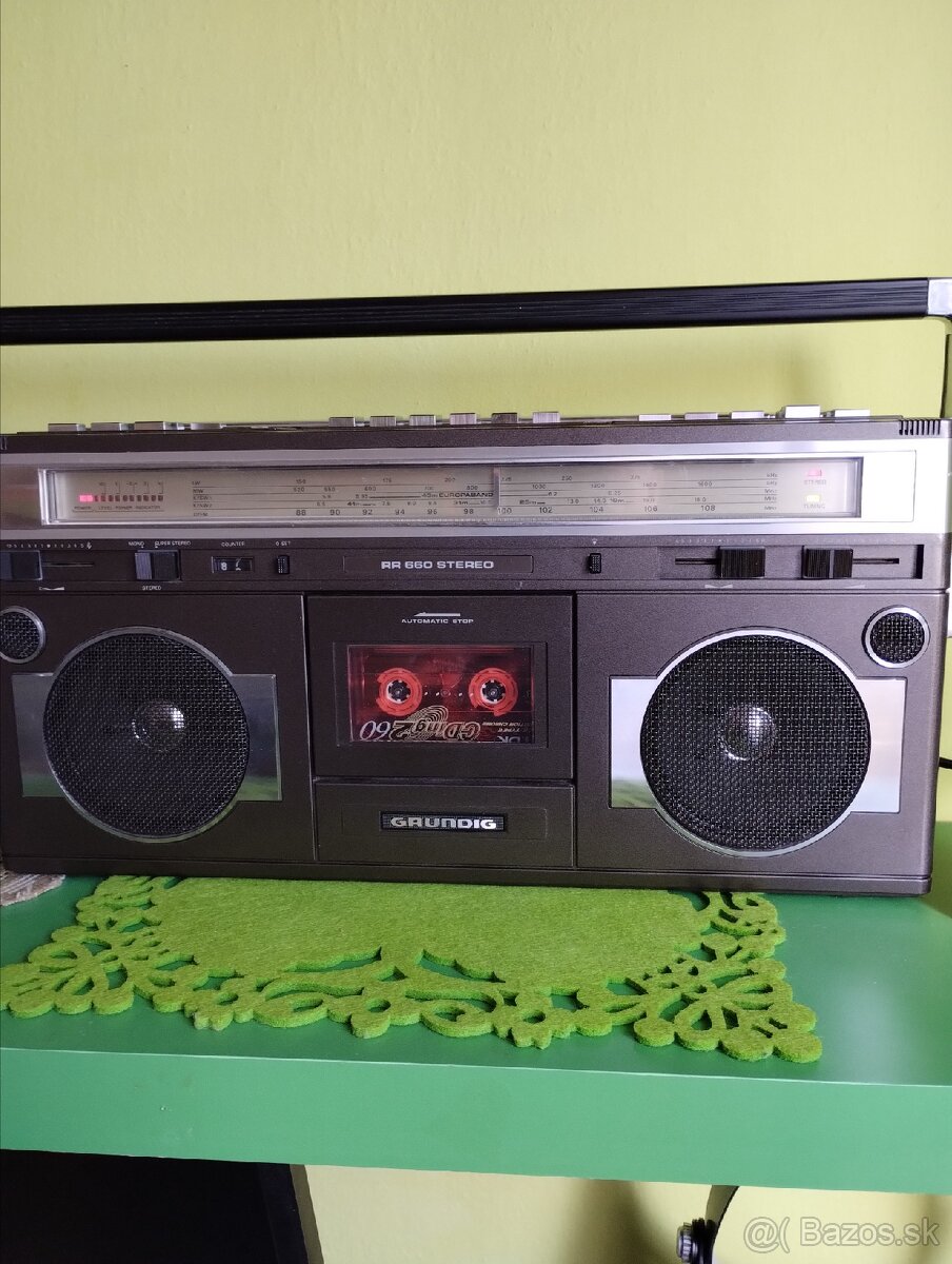 Radiomagnetofon Grundig RR660