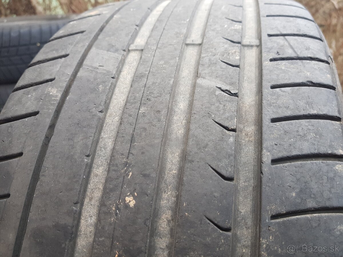 Dunlop 245/30 ZR 20, 90Y