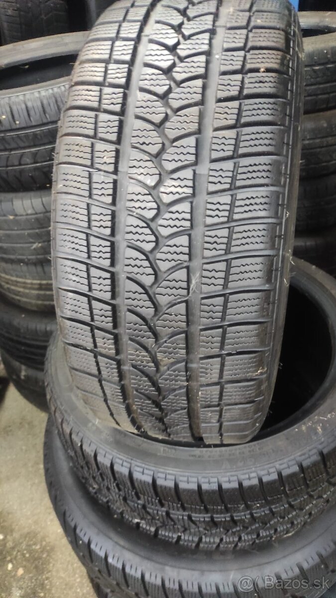 Sebring 225/40R18 zimné