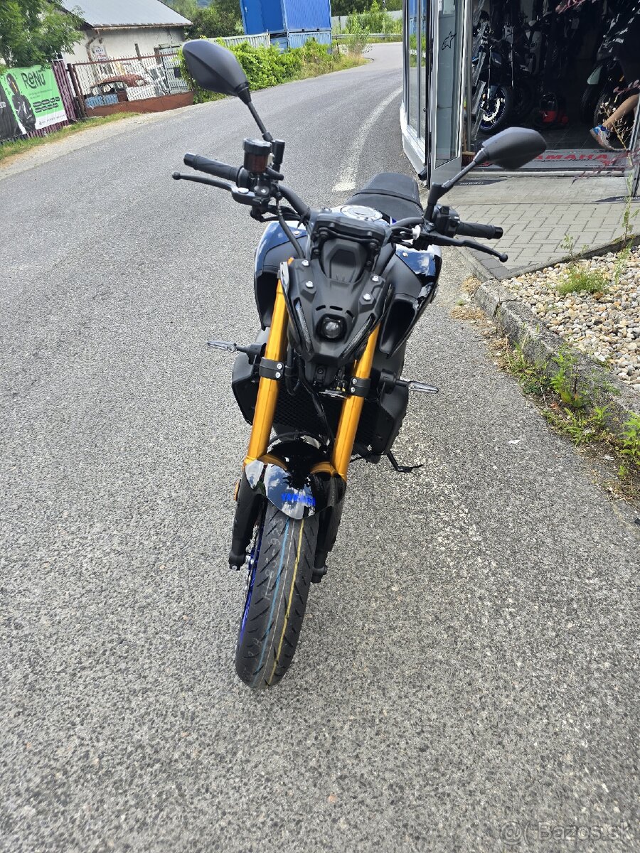 Yamaha MT09 SP Fullsystem Akrapovic gratis