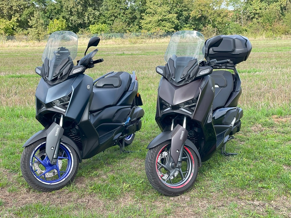 Predám 2x Yamaha Xmax 125