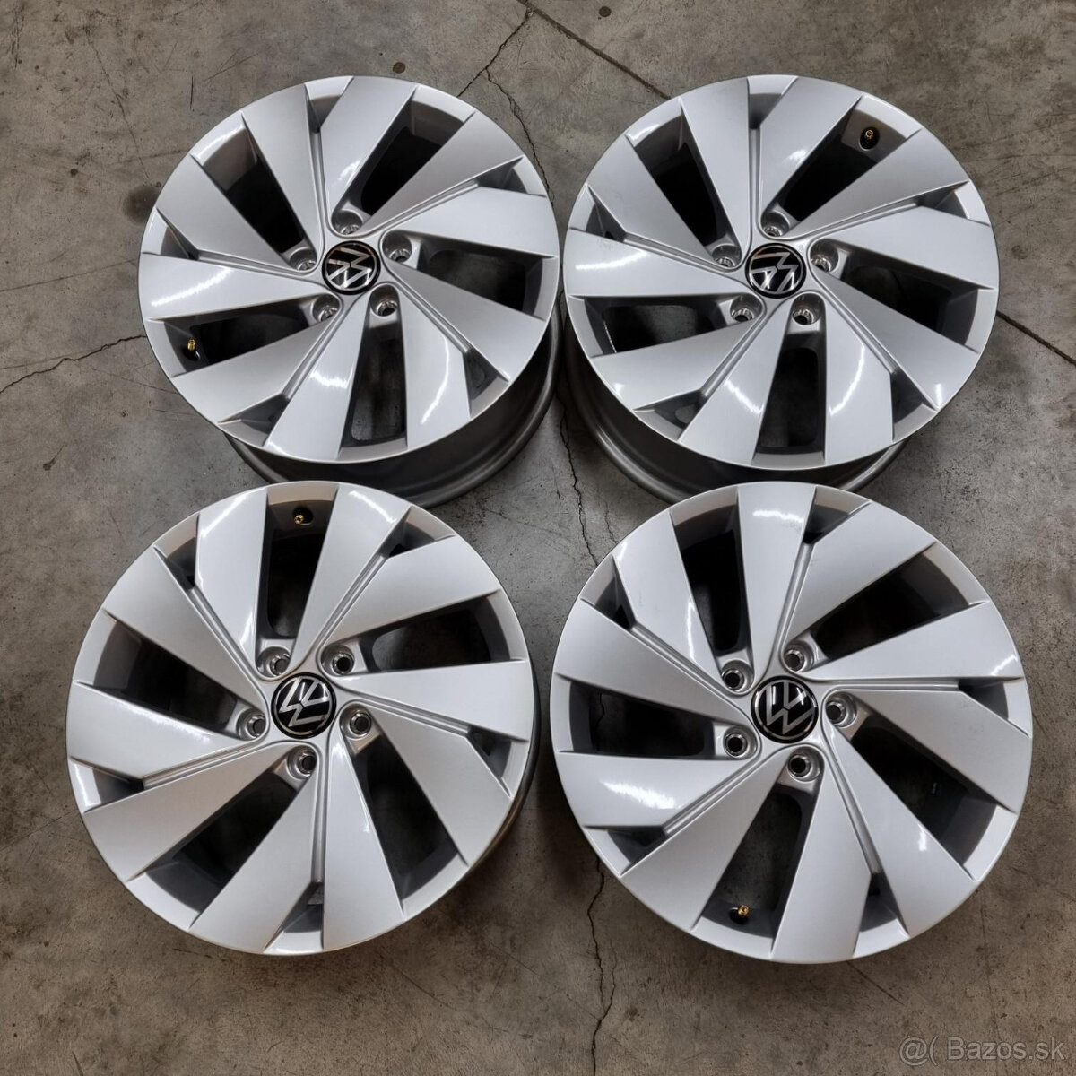 Hliníkové Volkswagen Golf disky 5x112 R17 ET51