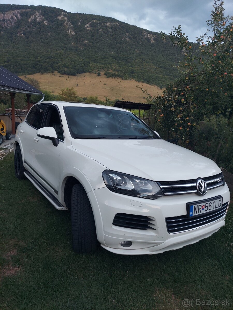 VOLKSWAGEN TOUAREG PREDAM VYMENIM