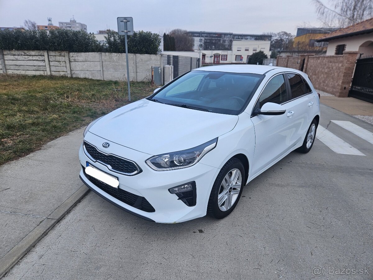 Kia Ceed 1.4 MPi 73kW Silver