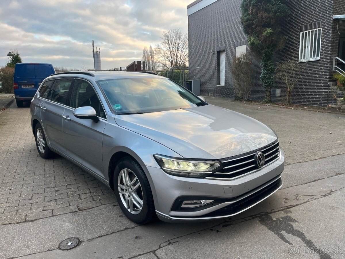 VW Passat Kombi 2023/1 2.0tdi virtual kokpit