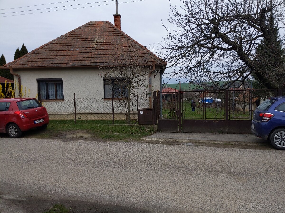 Zľava 12.000,-€ Na predaj rodinný dom v Sľažanoch