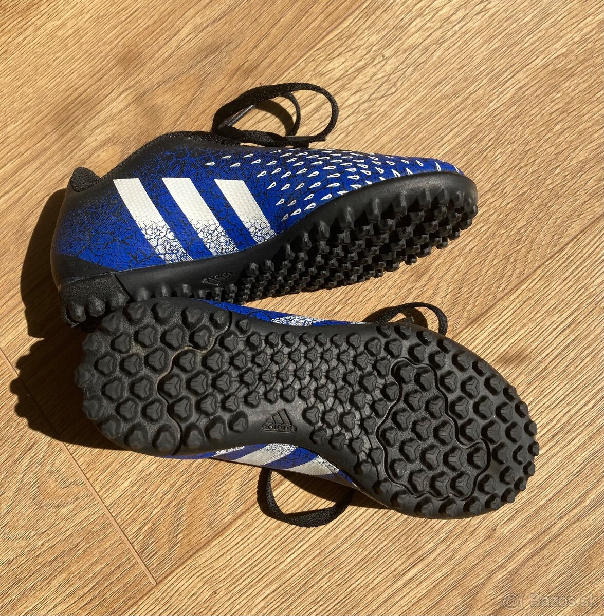 Kopačky Adidas Predator Freak.4 TF, veľkosť 29 (FR)