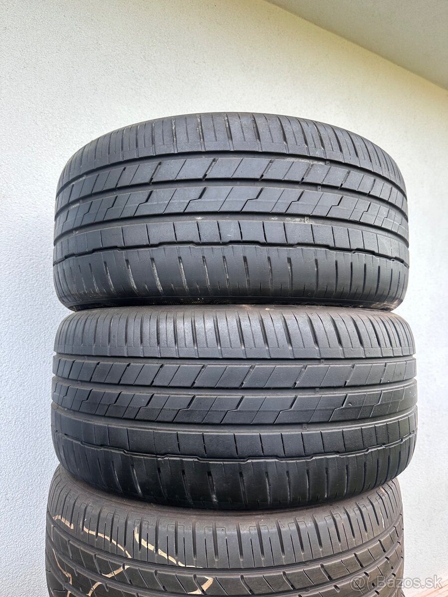 275/45 R21 Hankook