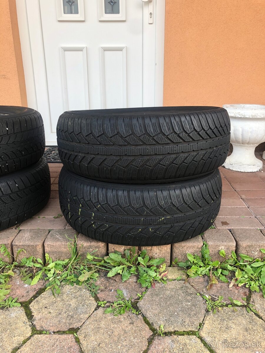 Semperit 225/60 r17