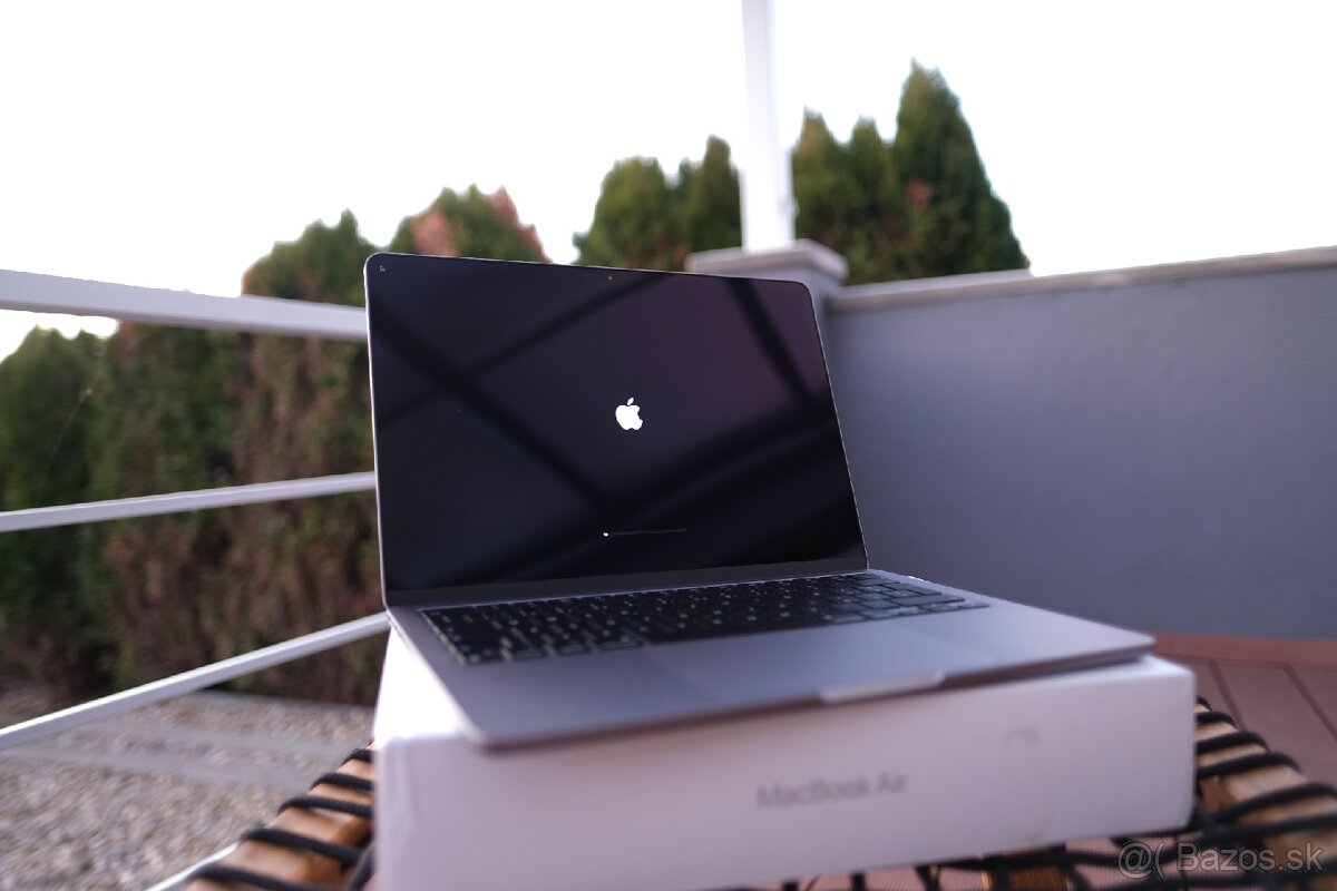 MacBook Air 13" M2