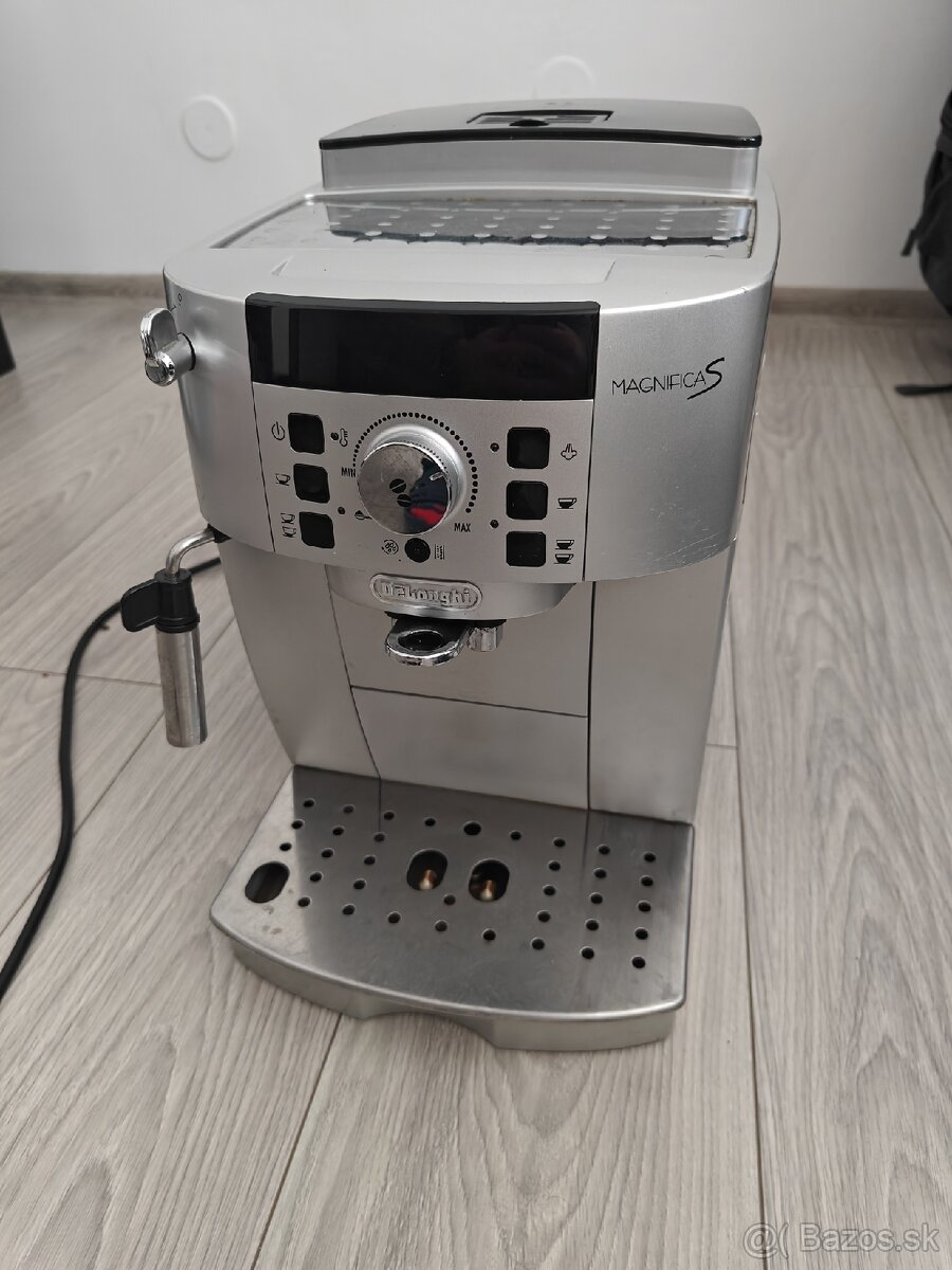 Delonghi Magnifica S