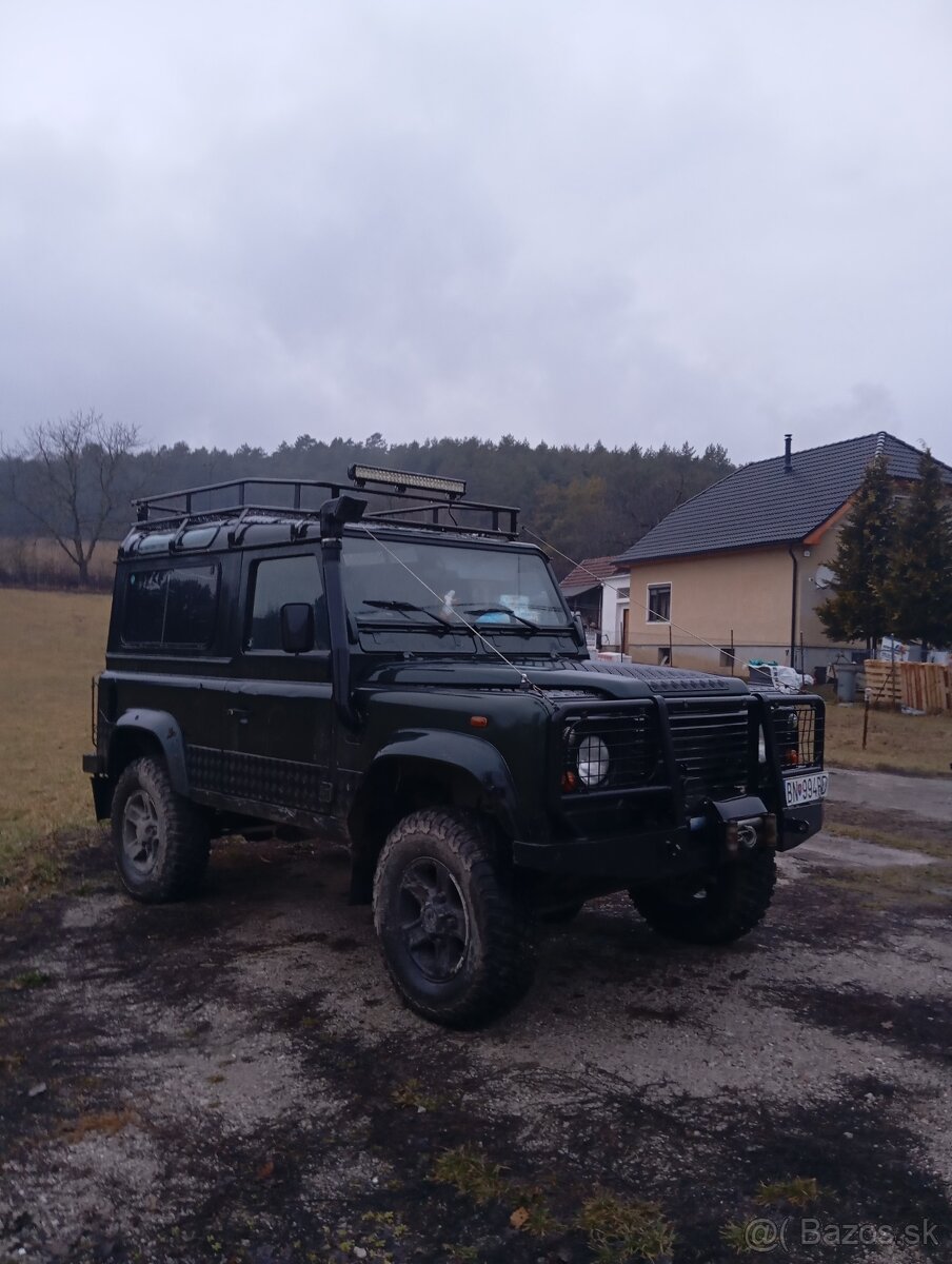 Land Rover Defender