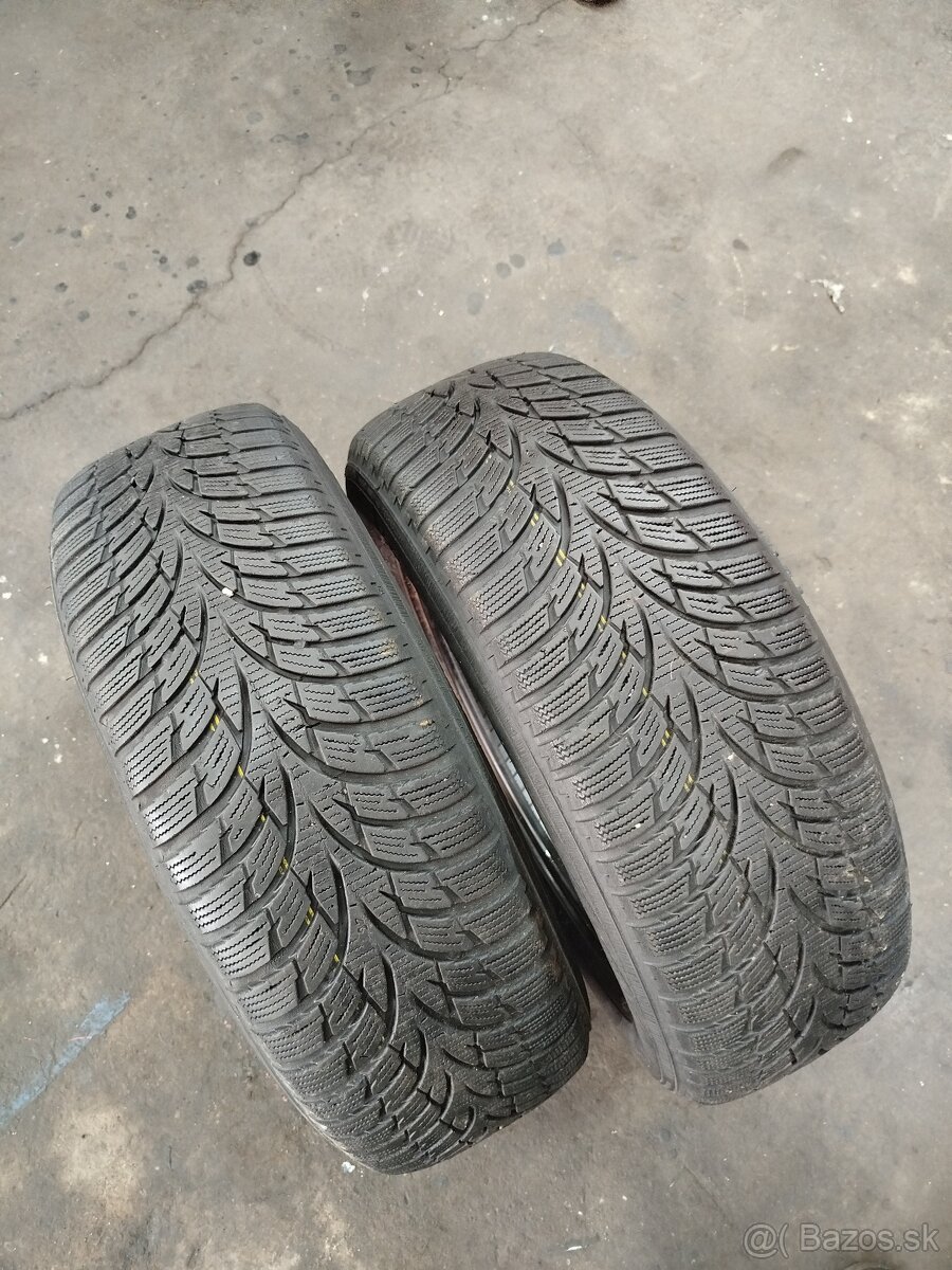 Predám 2ks zimných pneu 195/65 R15 5mm cena 5€/ks