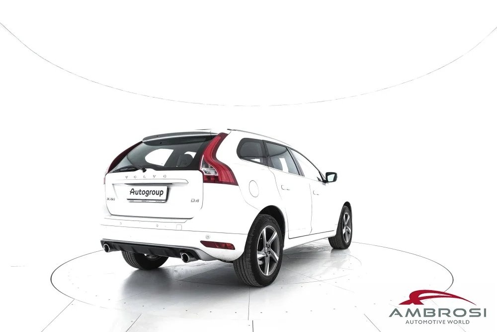 Volvo XC60 R-desing  133kw r.v.2015 automat