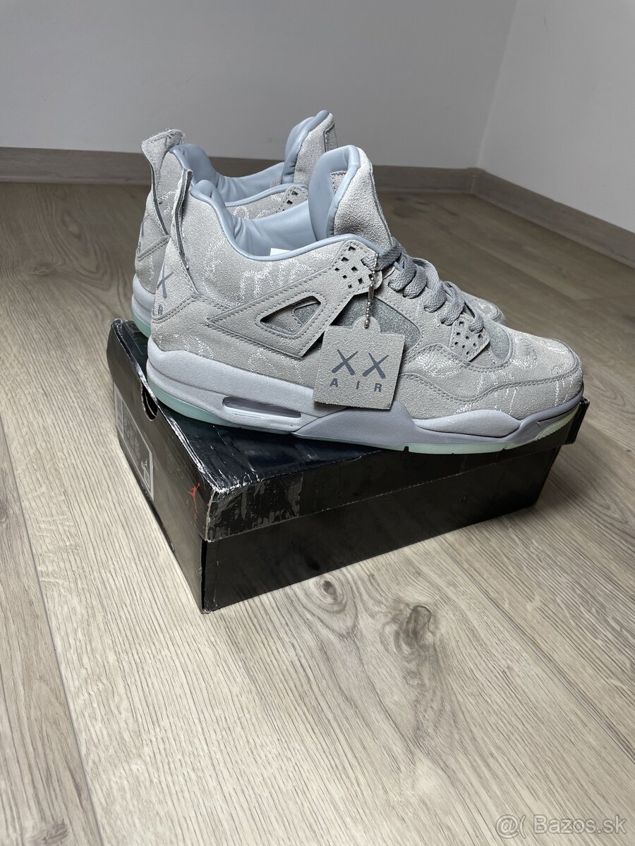 Nike Air Jordan 4 Kaws