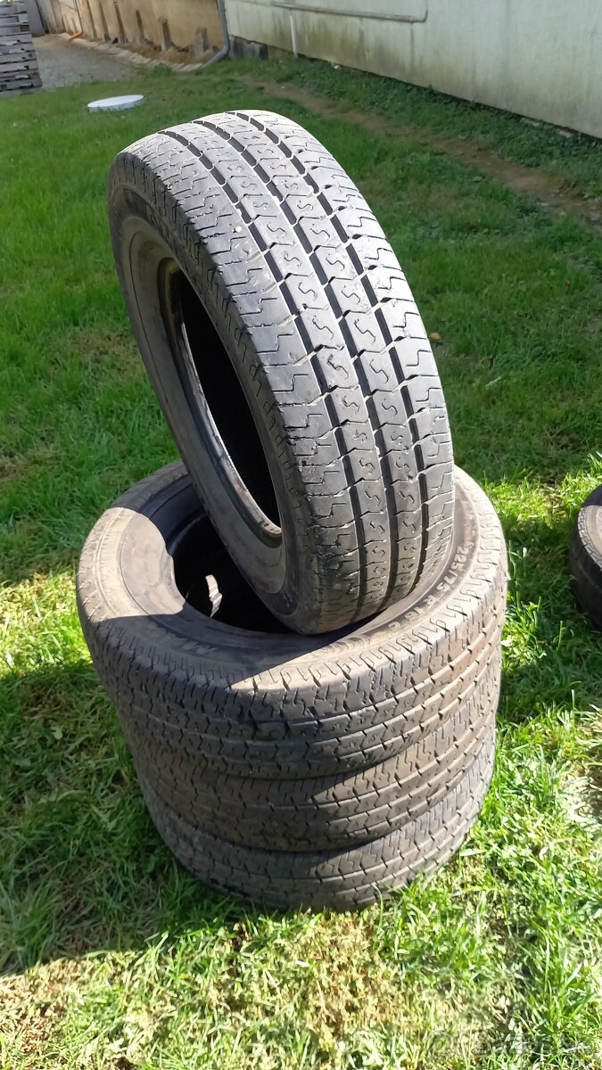 225/75r16C 121/120R  Matador  zimne