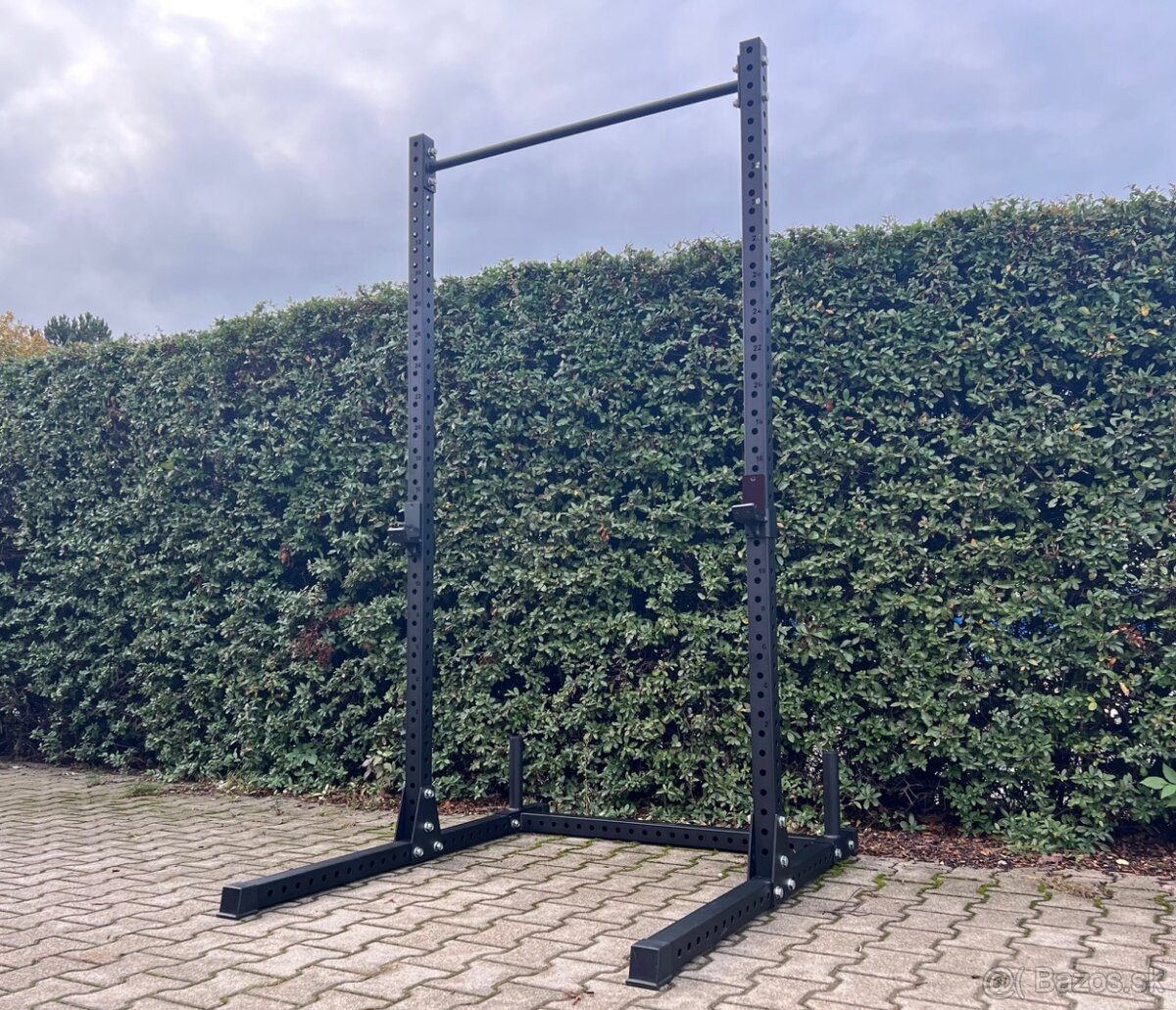 Power rack (silová klietka)