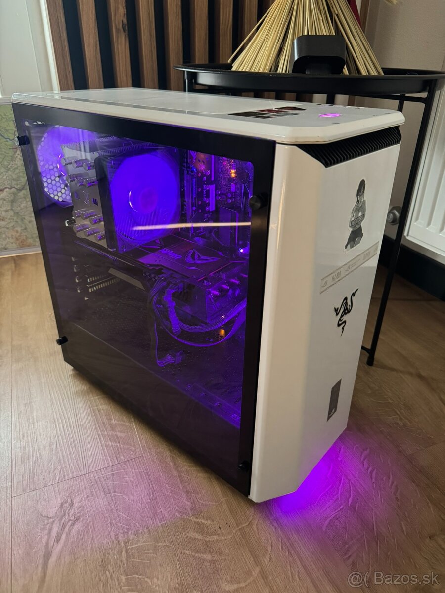 ✅ PC - i7 9700k, 16GB RAM, Vega 56, SSD+HDD ✅