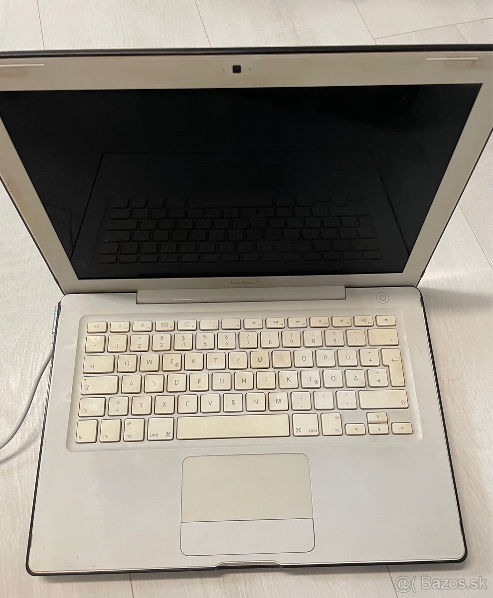 [1] Apple MacBook C2D A1181