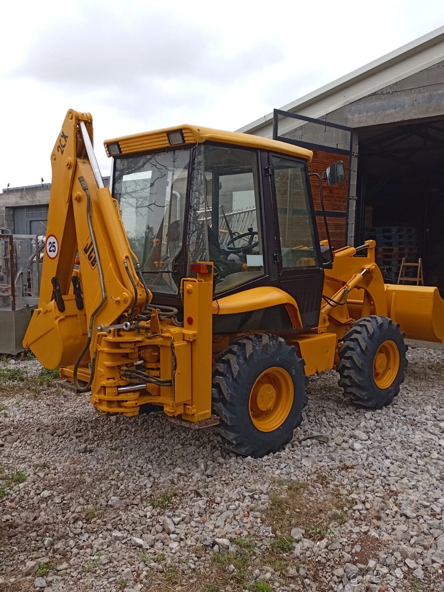 JCB 2CX