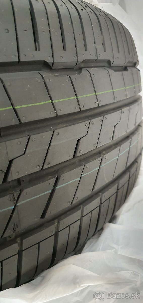 Hankook K127E ventus S1 evo3 235/55 R19 letne pneumatiky