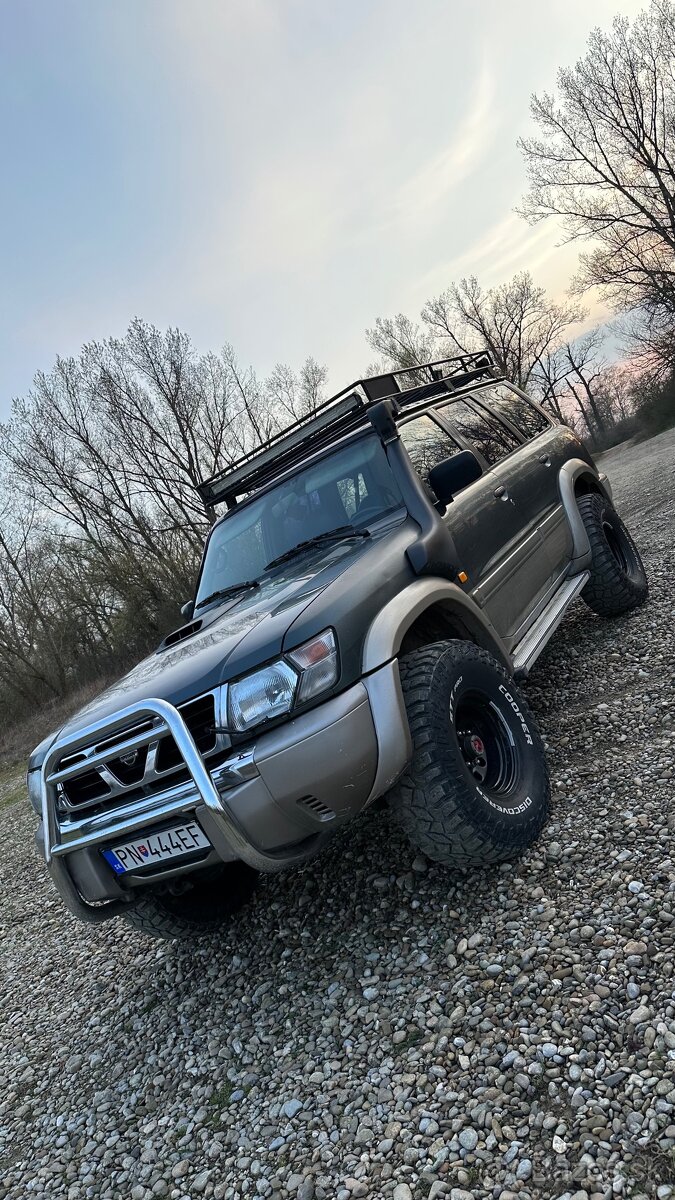 Nissan Patrol Y61