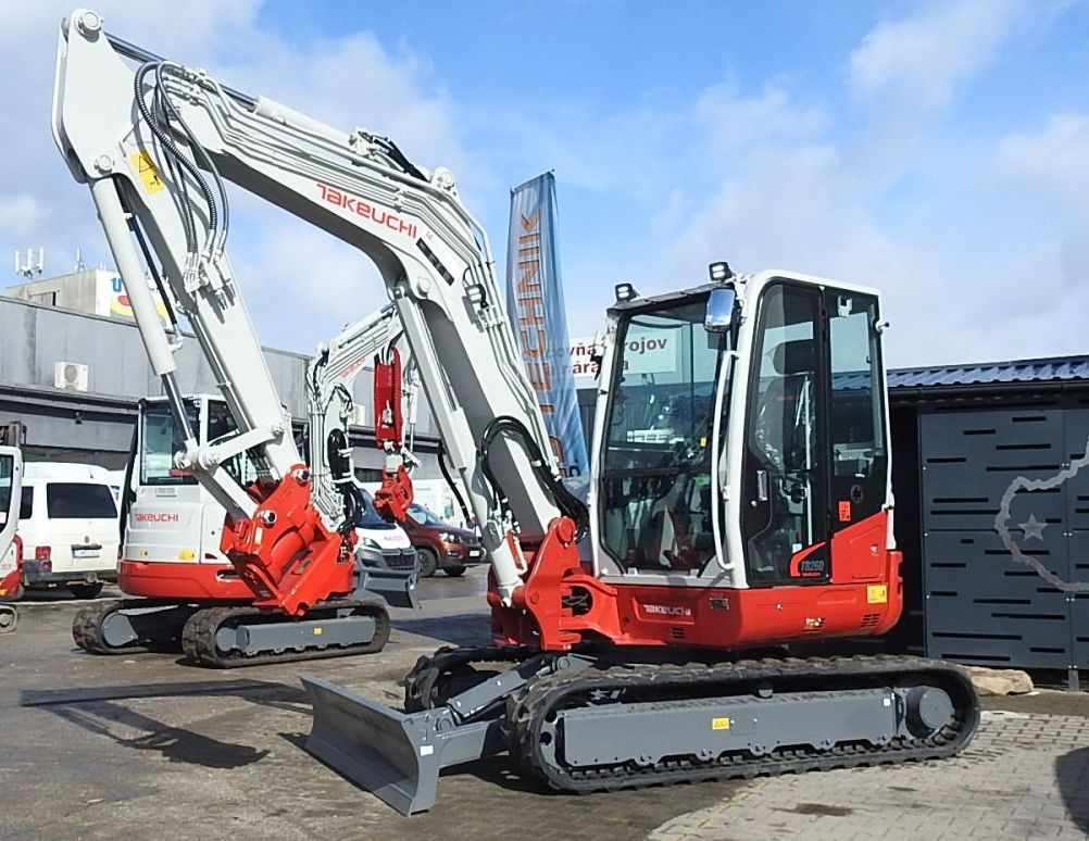 TAKEUCHI TB260 - DIESEL