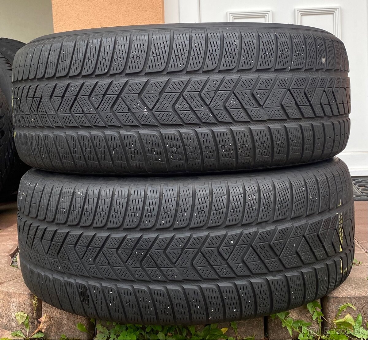 Pirelli Scorpion Winter A0 255/50 R20