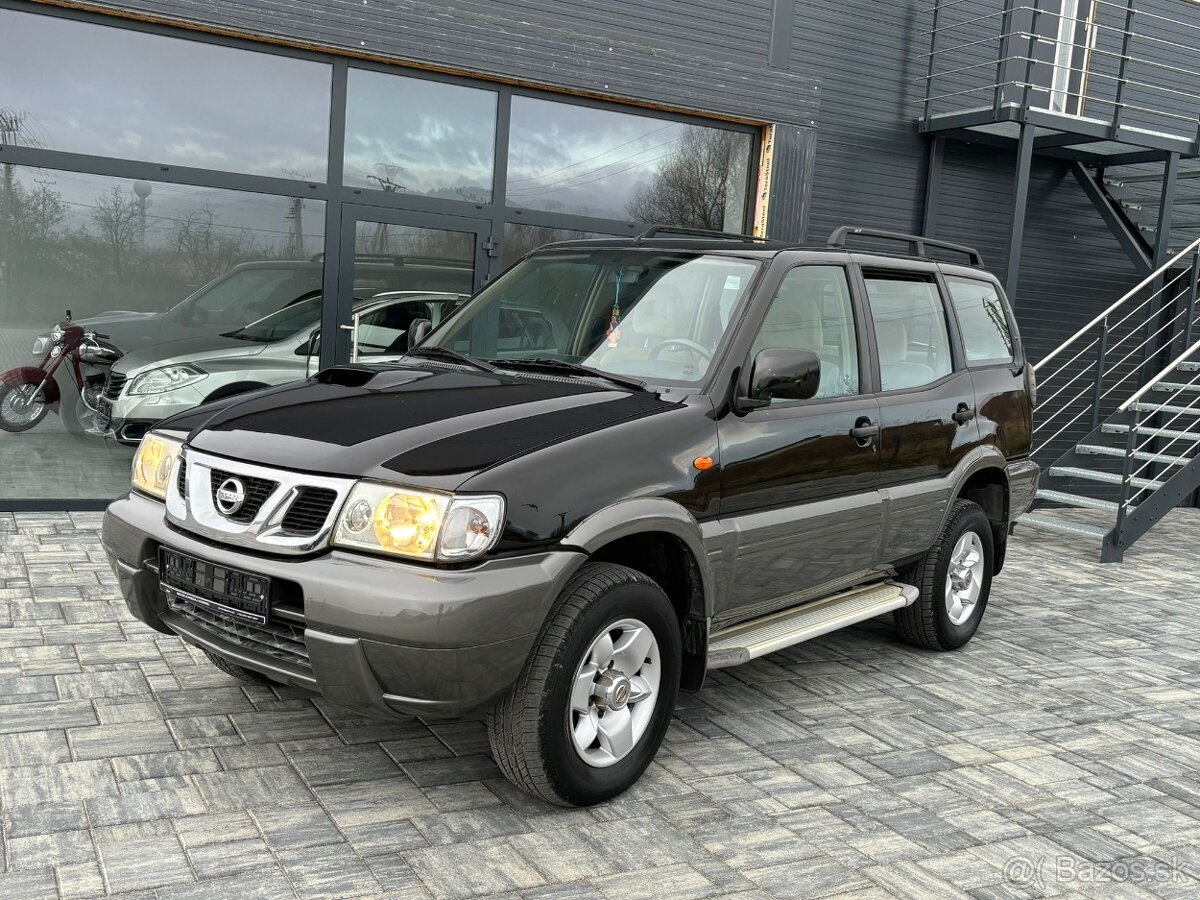 Nissan Terrano 3.0 DDTi Elegance 2002 iba 82000km